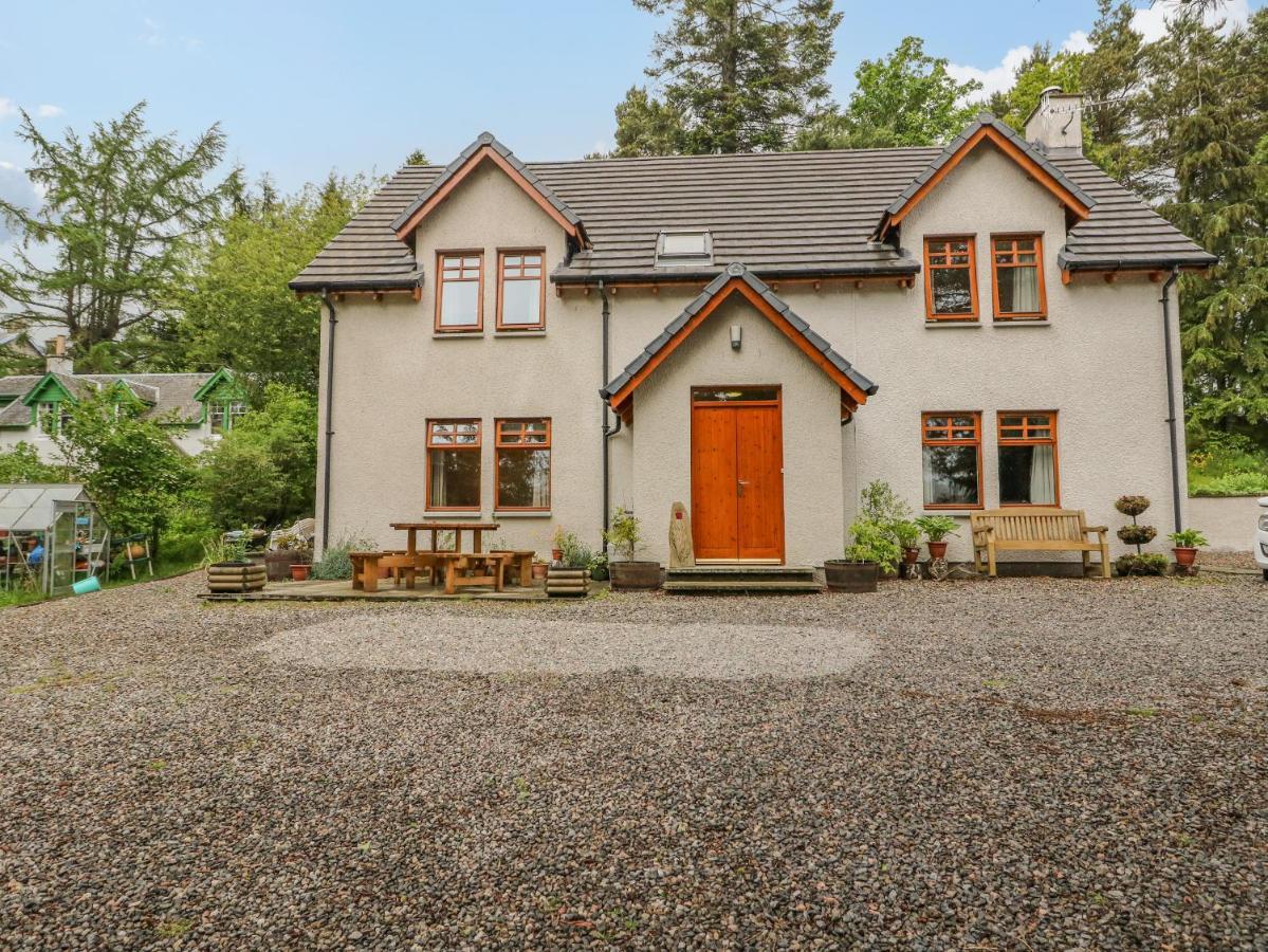 Thistle Dhu Newtonmore Bagian luar foto